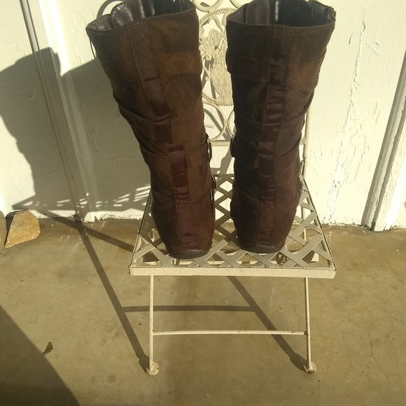 Max Collection Boots - Picture 3 of 4